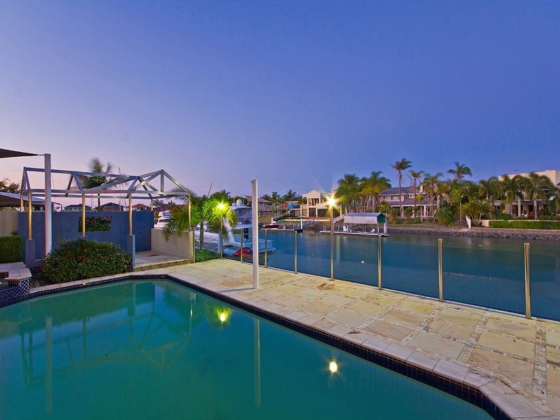 11 Seahaven Court, Raby Bay QLD 4163