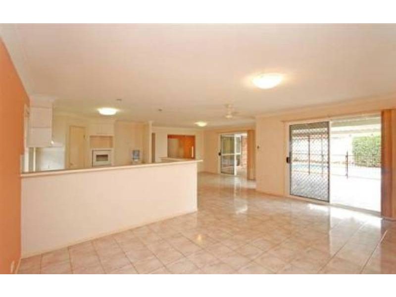 43 Tulloch Drive, Wellington Point QLD 4160