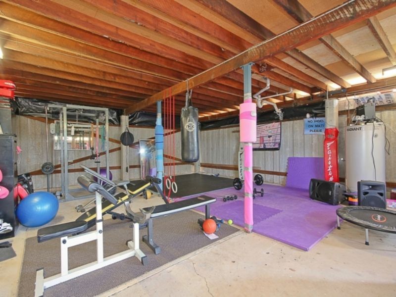 12 Kookaburra Street, Birkdale QLD 4159