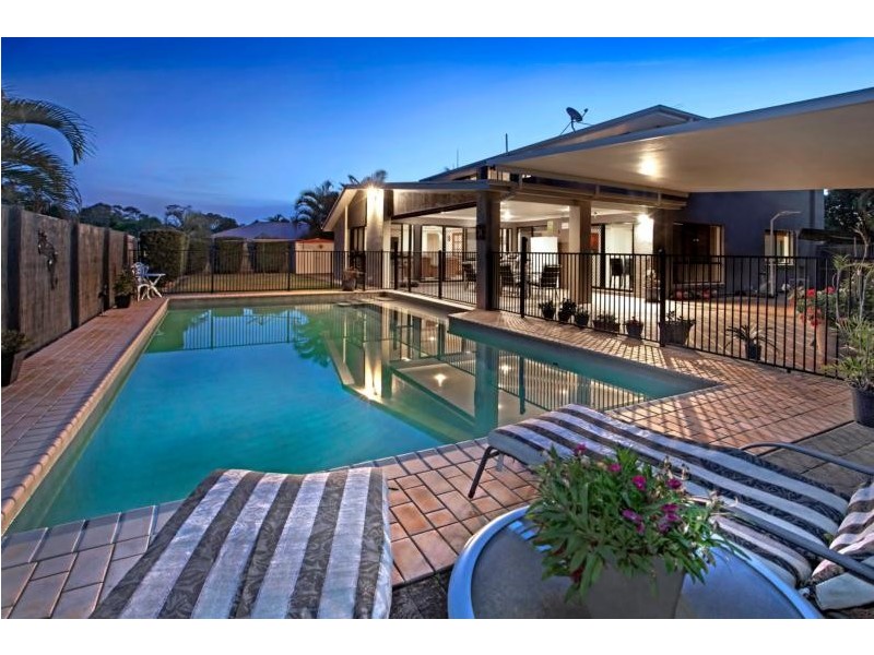 3 Corey Close, Wellington Point QLD 4160