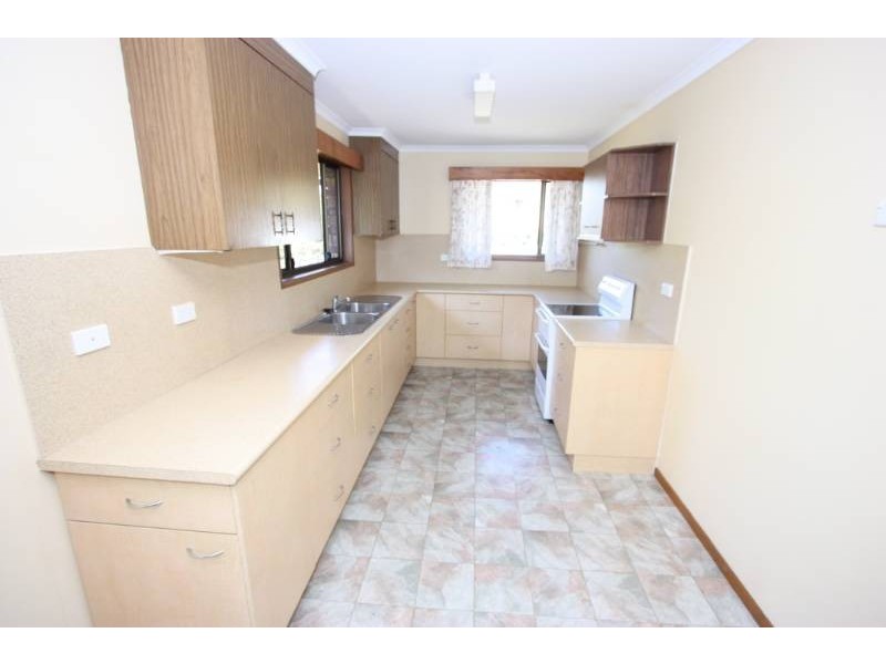 10 Laura Street, Cleveland QLD 4163