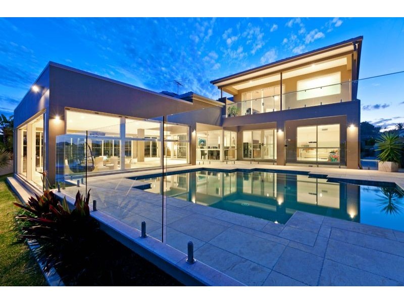 8 Piermont Place, Raby Bay QLD 4163