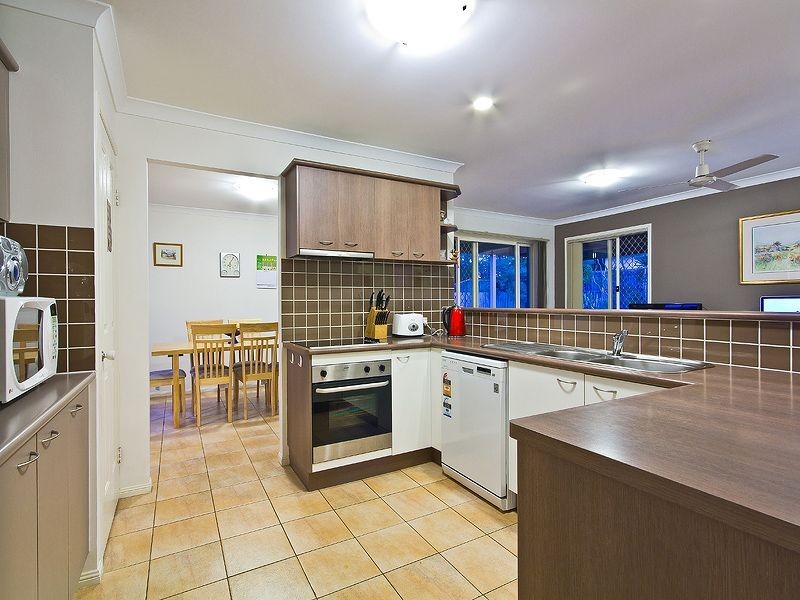 6 Pinecrest Place, Victoria Point QLD 4165