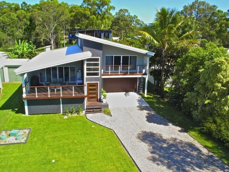 15 Kim Crescent, Macleay Island QLD 4184