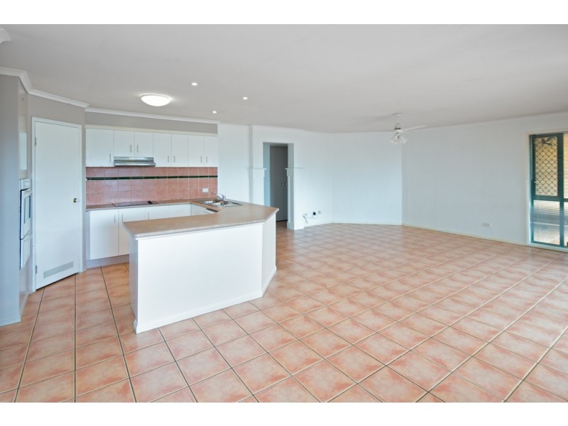 17 Burbank Road, Birkdale QLD 4159