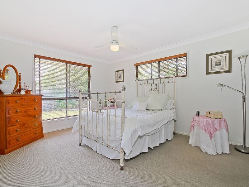 12 Saranah Place, Wellington Point QLD 4160