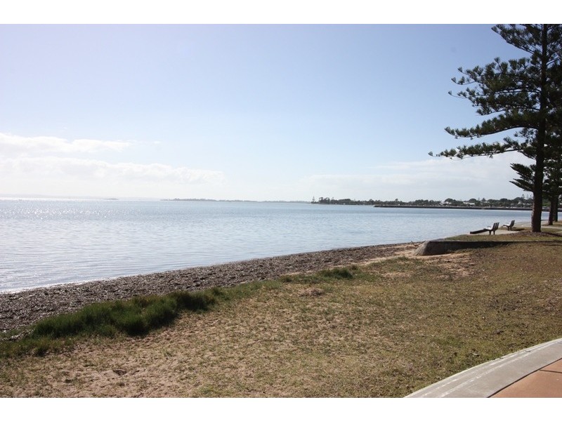 25 Waterloo Esplanade, Wynnum QLD 4178