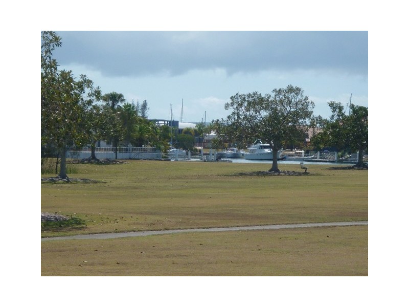 36 Raby Esplanade, Ormiston QLD 4160