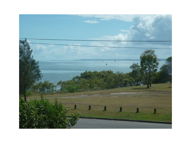 36 Raby Esplanade, Ormiston QLD 4160