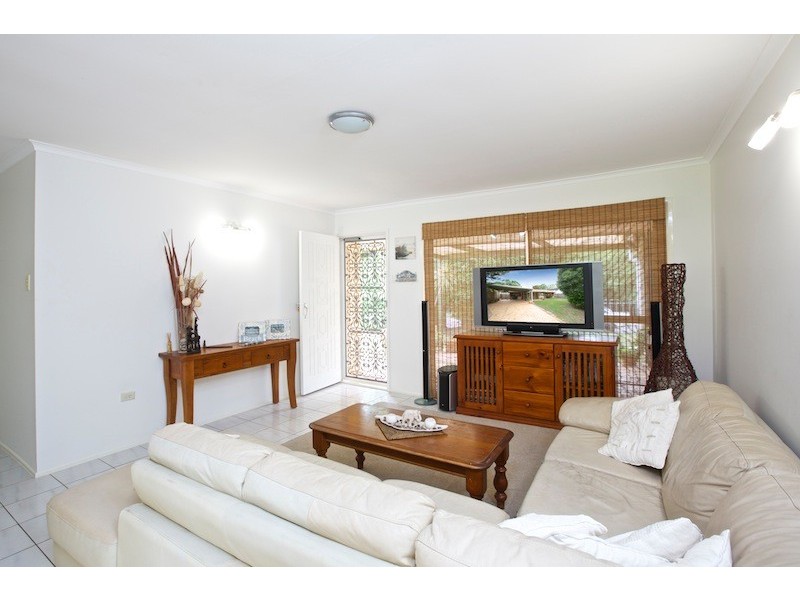 203 Waterloo Street, Cleveland QLD 4163