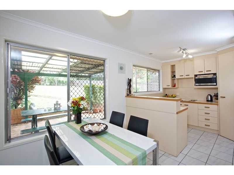 203 Waterloo Street, Cleveland QLD 4163