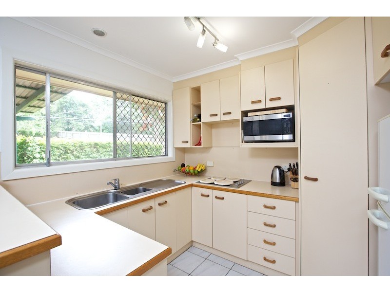 203 Waterloo Street, Cleveland QLD 4163