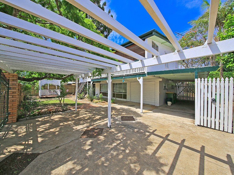 59 Cavell Street, Birkdale QLD 4159