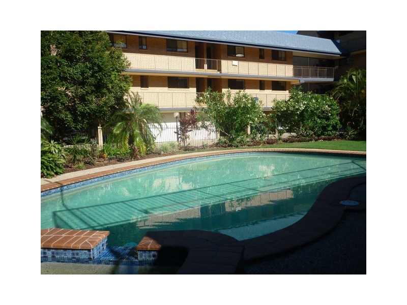 2/11-15 Wharf Street, Cleveland QLD 4163