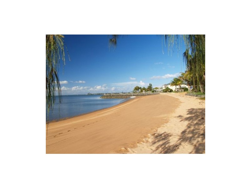 2/11-15 Wharf Street, Cleveland QLD 4163