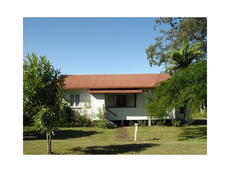 147 Passage Street, Cleveland QLD 4163