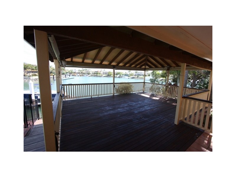 11 captains court, Raby Bay QLD 4163