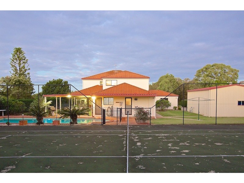 26-28 Cleary Street, Cleveland QLD 4163