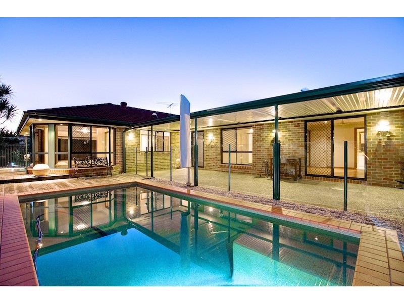 6 Lido Court, Wellington Point QLD 4160