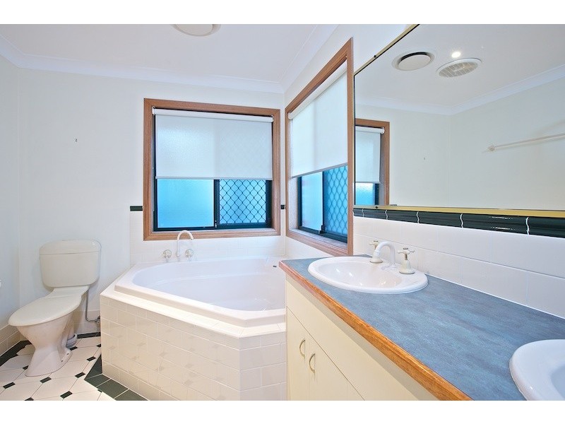 6 Lido Court, Wellington Point QLD 4160