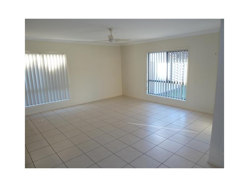 11 St Clair Court, Redland Bay QLD 4165