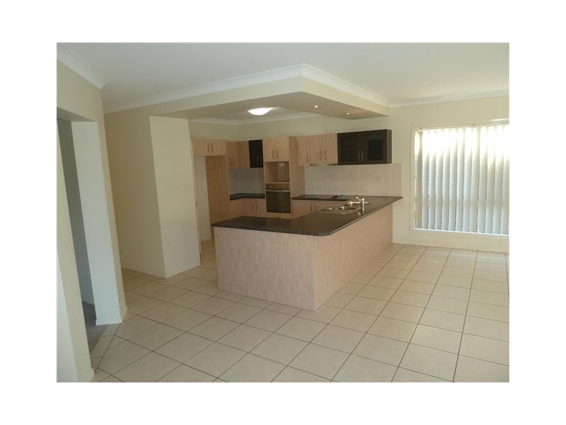 11 St Clair Court, Redland Bay QLD 4165