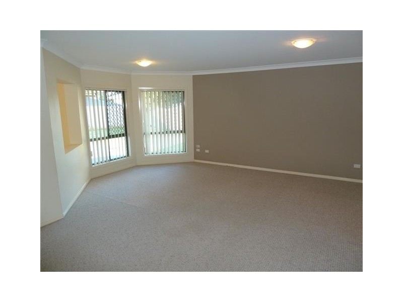 11 St Clair Court, Redland Bay QLD 4165