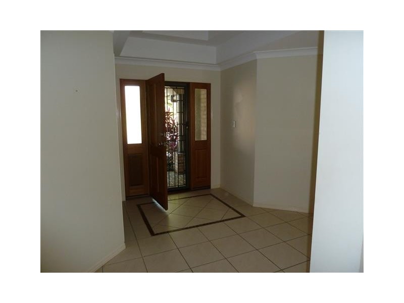 11 St Clair Court, Redland Bay QLD 4165