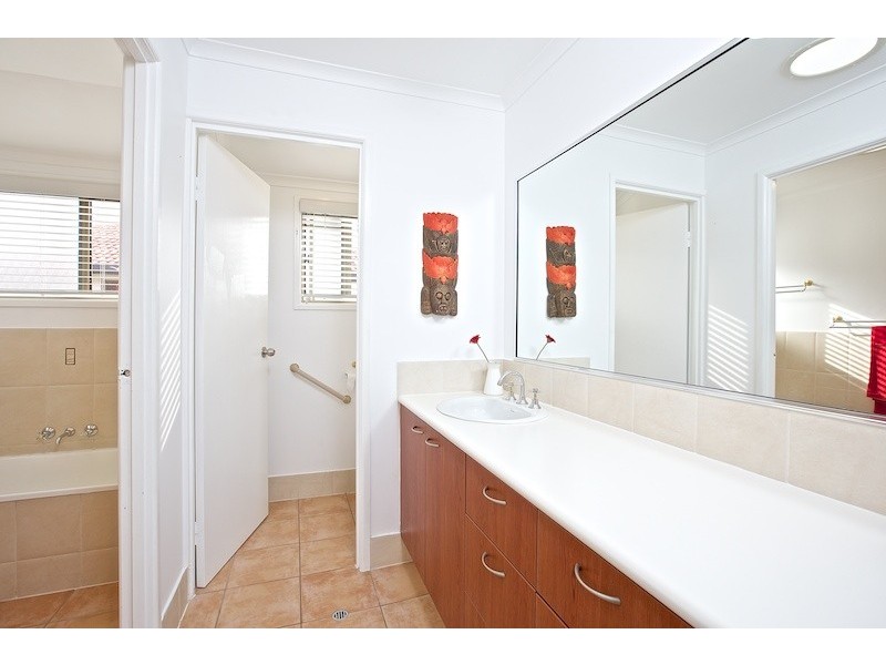 16 Julieanne Court, Cleveland QLD 4163