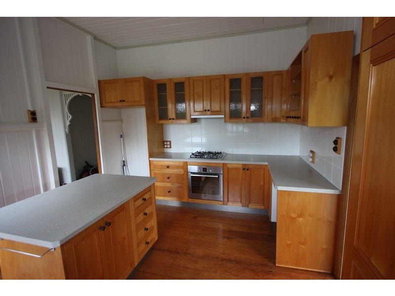 107 Passage Street, Cleveland QLD 4163