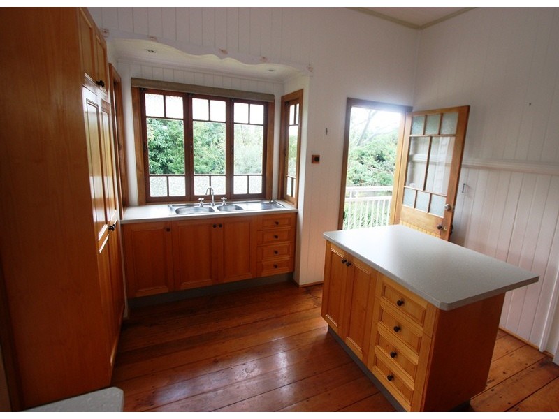 107 Passage Street, Cleveland QLD 4163