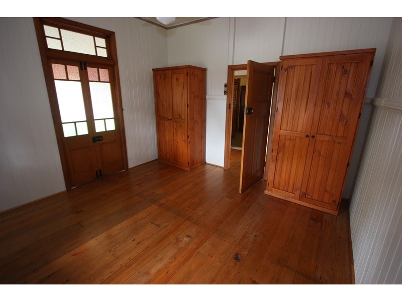 107 Passage Street, Cleveland QLD 4163