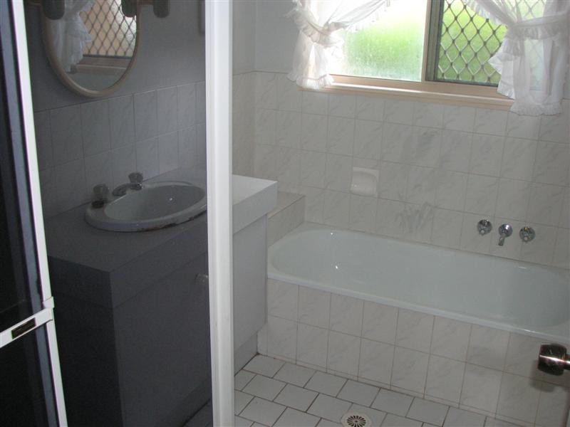 4 Fuchsia Close, Birkdale QLD 4159