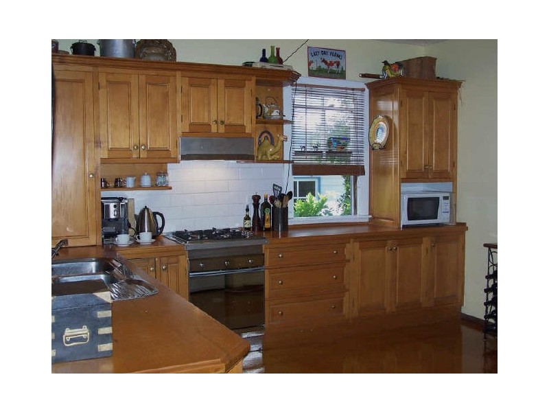 109 Mooroondu Road, Thorneside QLD 4158