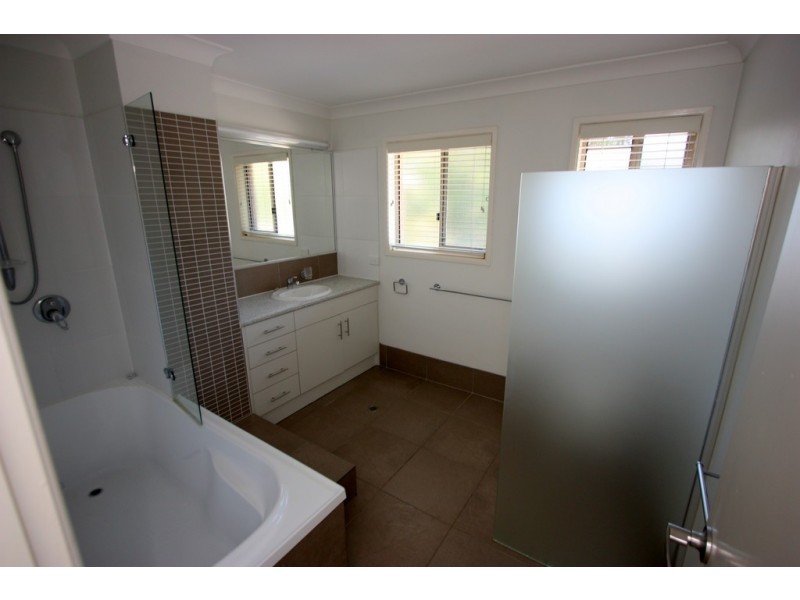 51 Spurs Drive, Wellington Point QLD 4160