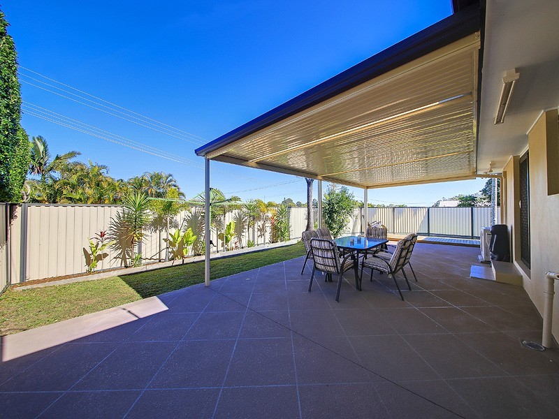 2 Weldon Street, Birkdale QLD 4159