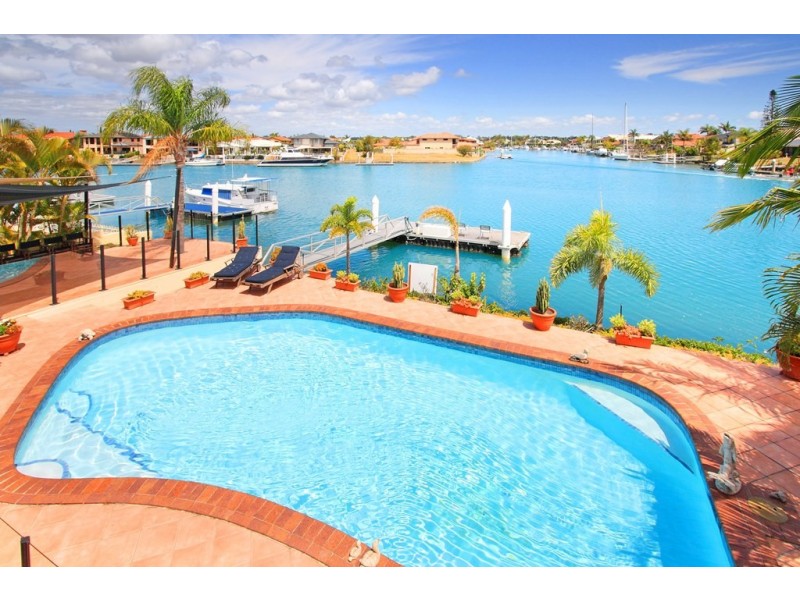 18 Mainroyal Court, Raby Bay QLD 4163