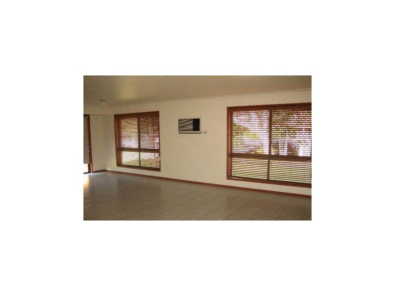 22 Nottinghill Street, Birkdale QLD 4159