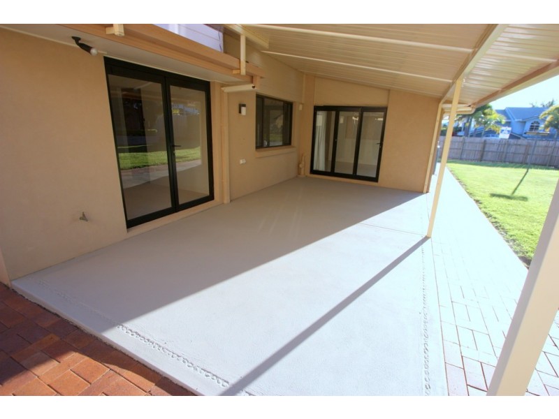 8 Sophie Court, Wellington Point QLD 4160