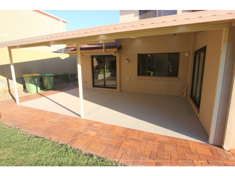 8 Sophie Court, Wellington Point QLD 4160
