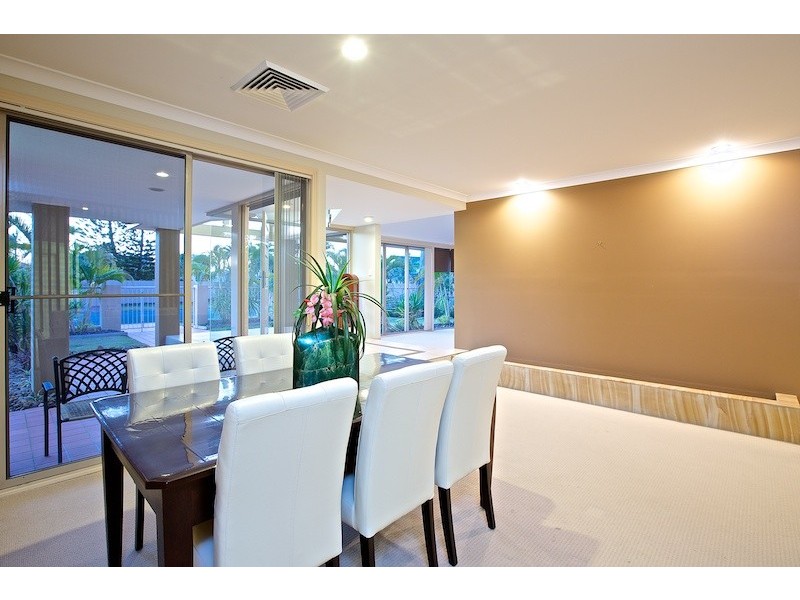17 Anchorage Drive, Raby Bay QLD 4163