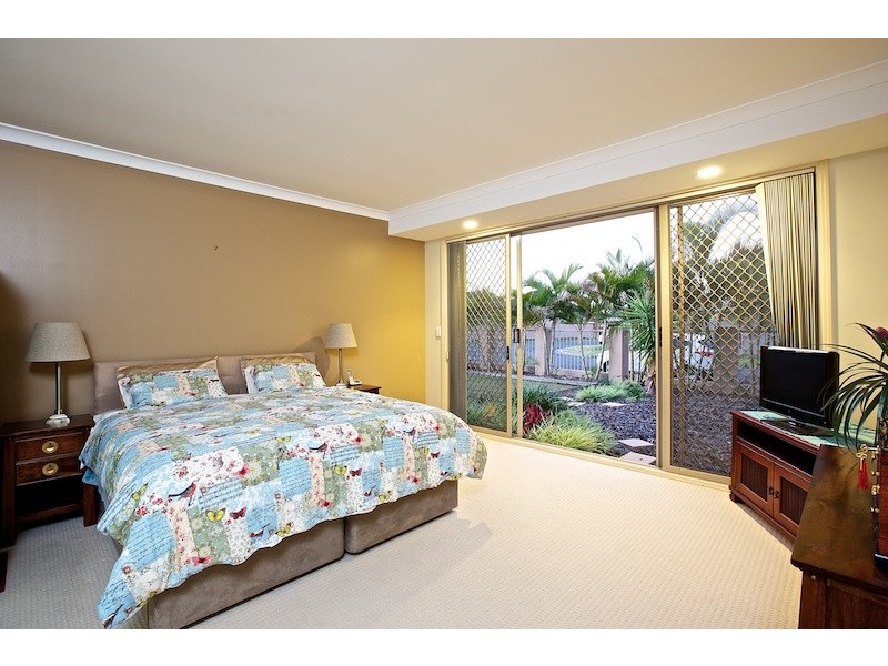 17 Anchorage Drive, Raby Bay QLD 4163