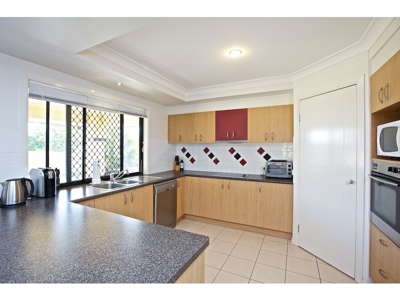 6 Jackwood Street, Thornlands QLD 4164