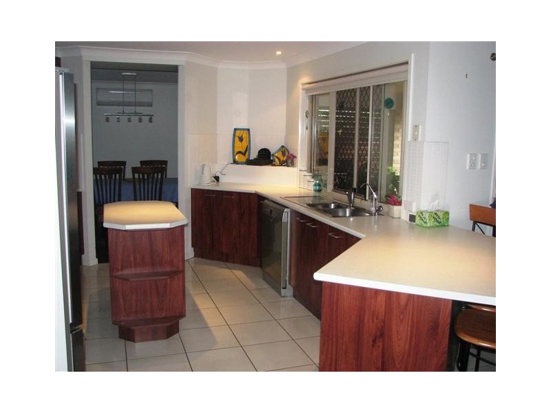 1 Tanya Court, Wellington Point QLD 4160