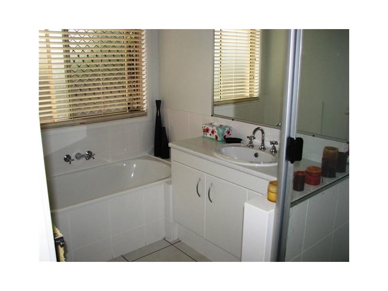 1 Tanya Court, Wellington Point QLD 4160