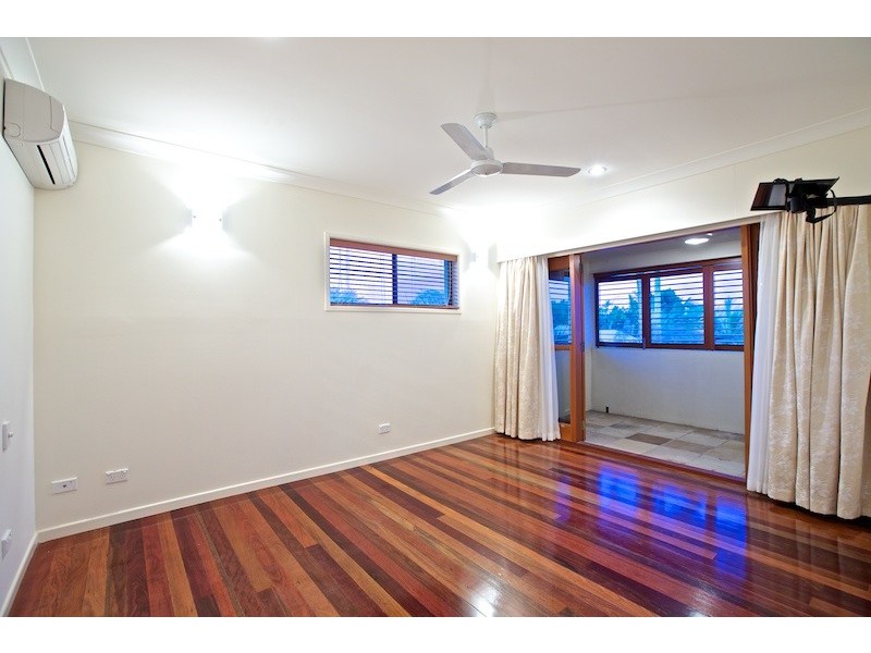 12 Outlook Parade, Ormiston QLD 4160