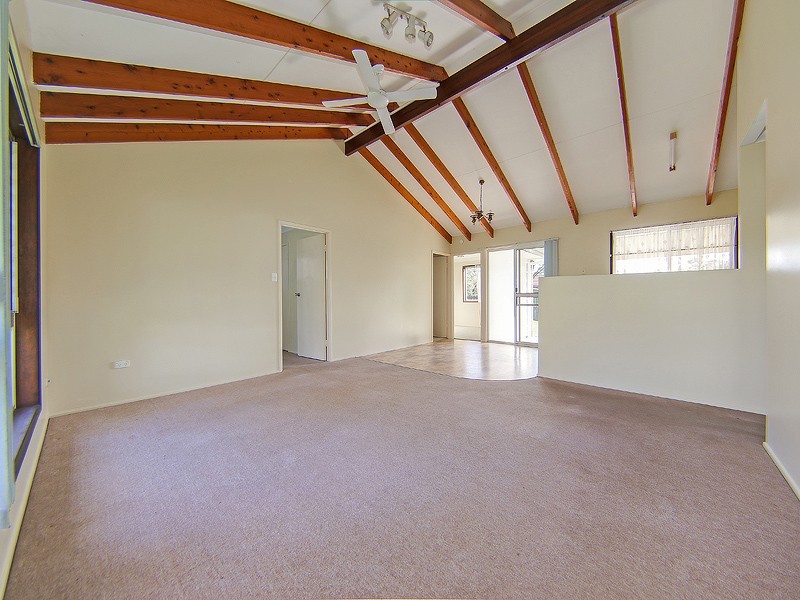 13 Wunulla Street, Thorneside QLD 4158