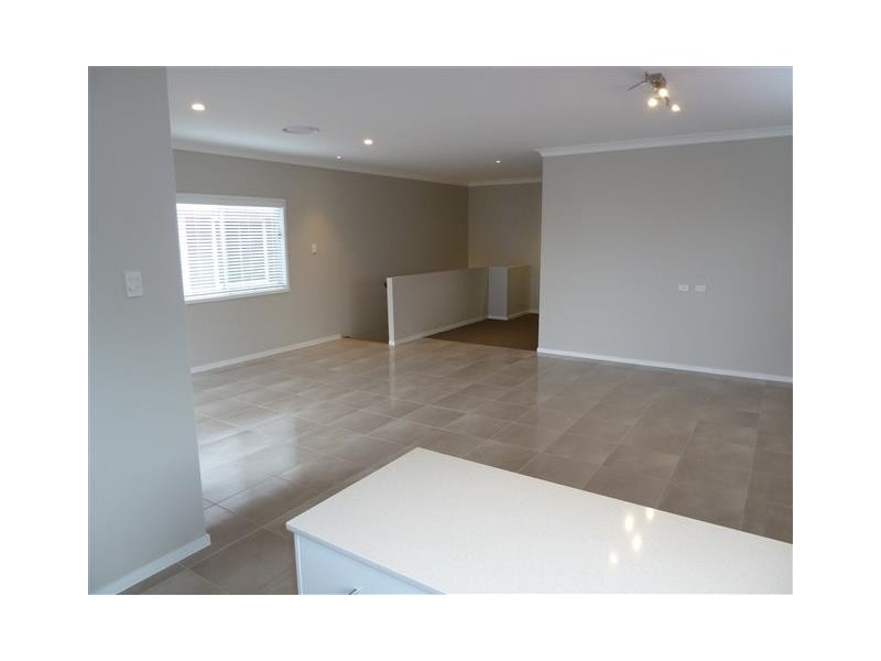 83 Gordon Street, Ormiston QLD 4160