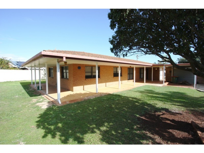 13 Angela Crescent, Cleveland QLD 4163