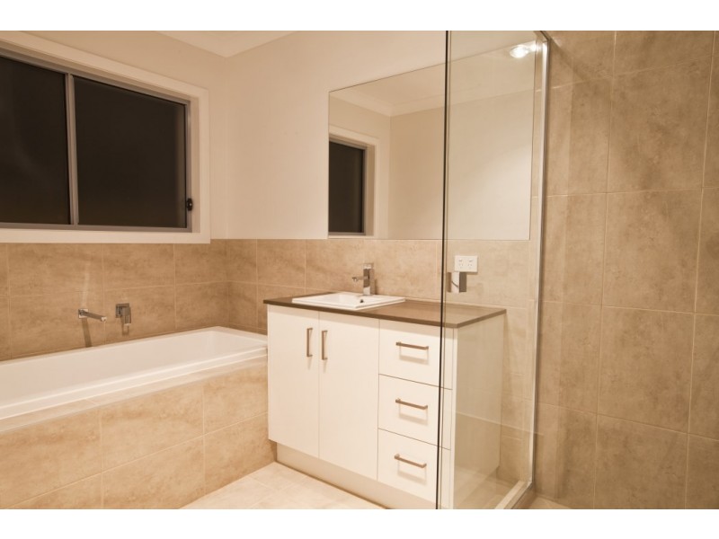 119 Spurs Drive, Wellington Point QLD 4160